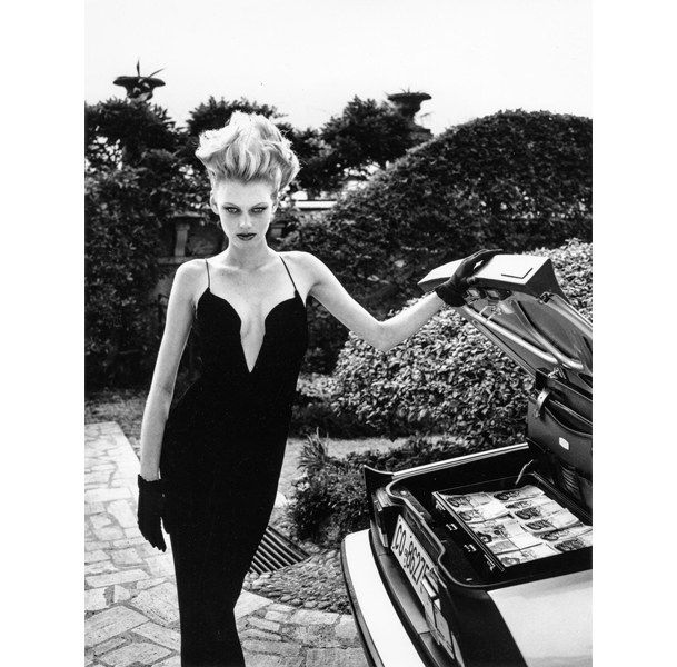 Ausstellung, Helmut Newton Cars, Villa Olmo, Como am Comer See, Fotografien des weltbekannten Mode-, Portr&auml;t-, Akt- und Werbefotograf Helmut Newton. 